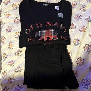 Old Navy Black knit Top with Bear Graphic & knit legging pajama set Sz L. NWT